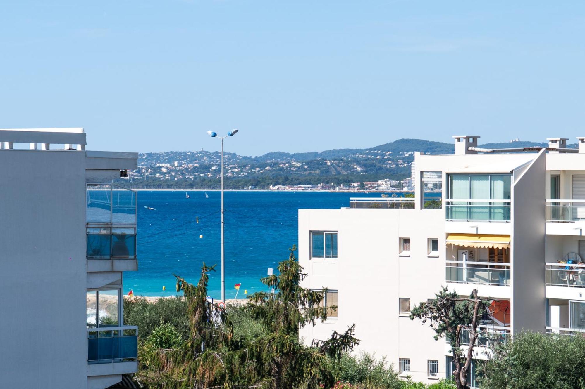 Residence Mediterranee - Beachfront - Sun And Seaview - Pool - Private Parking Cagnes-sur-Mer Exterior foto